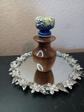 Judaica Holy Frankincense & Myrrh 4" anointing oil Myrtle Wood Dispenser.